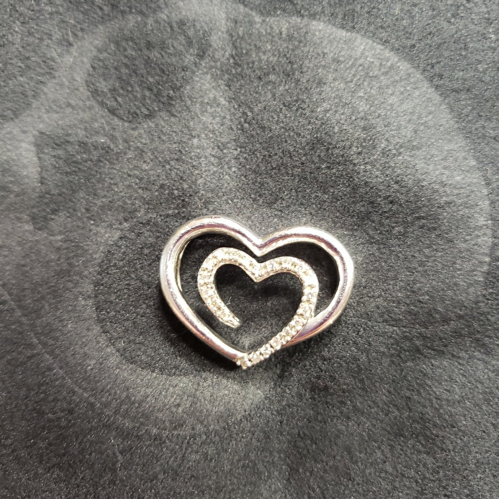 Diamond heart pendant